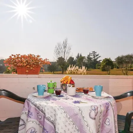 Two-bedroom In Desenzano D.garda 아파트 데센자노델가르다