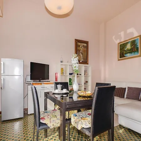 Two-bedroom In Desenzano D.garda