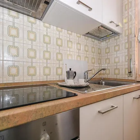 아파트 Two-bedroom In Desenzano D.garda